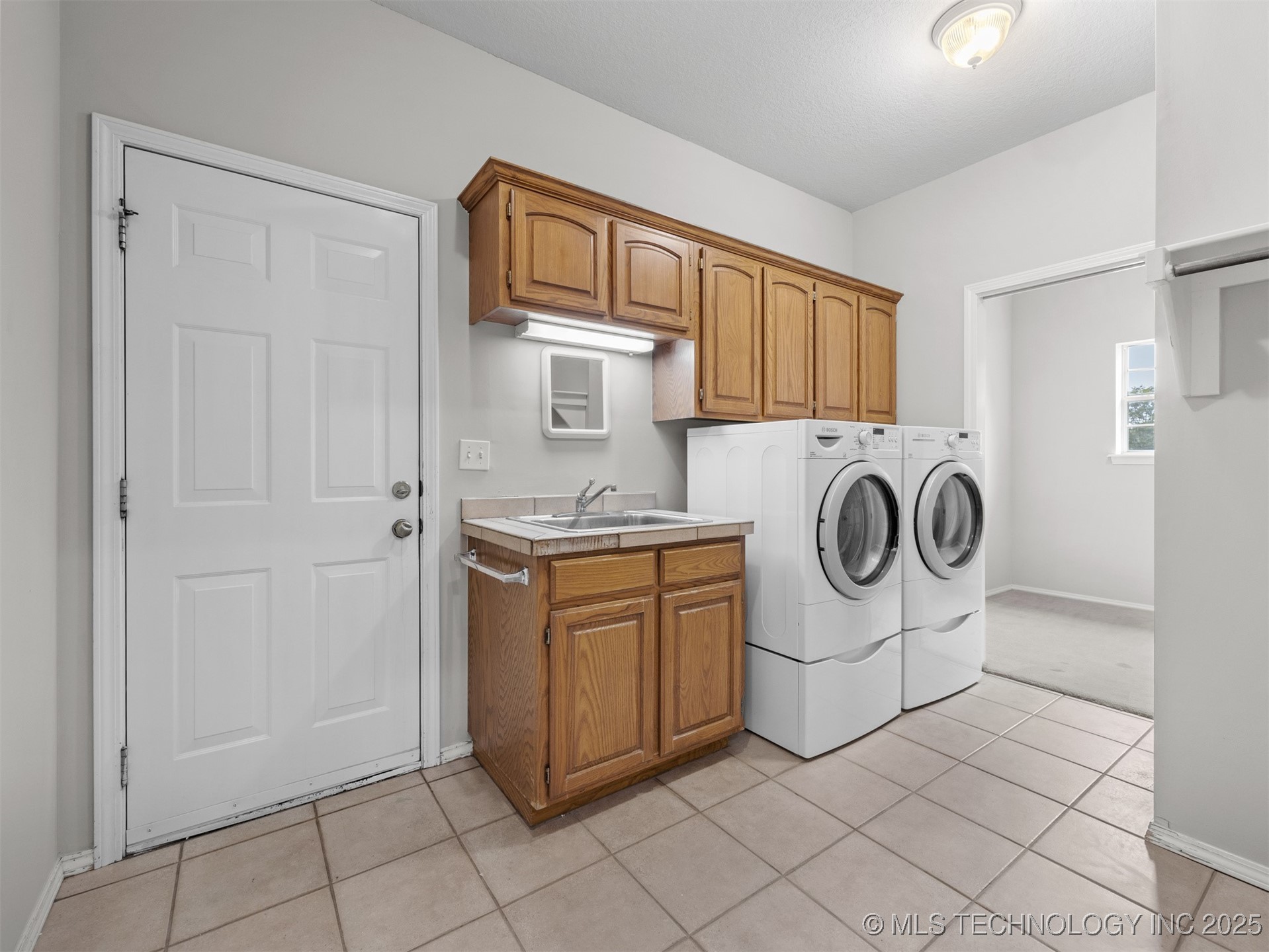 1430 S 177th East Avenue Property Photo 35