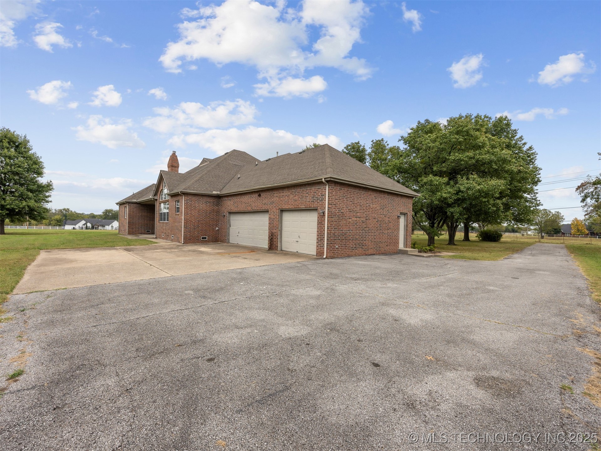 1430 S 177th East Avenue Property Photo 43