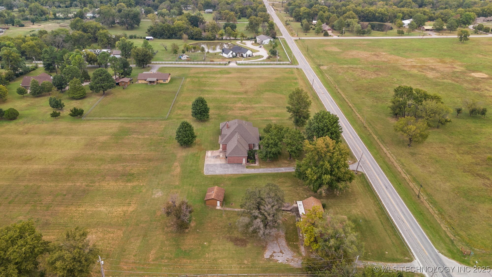 1430 S 177th East Avenue Property Photo 46