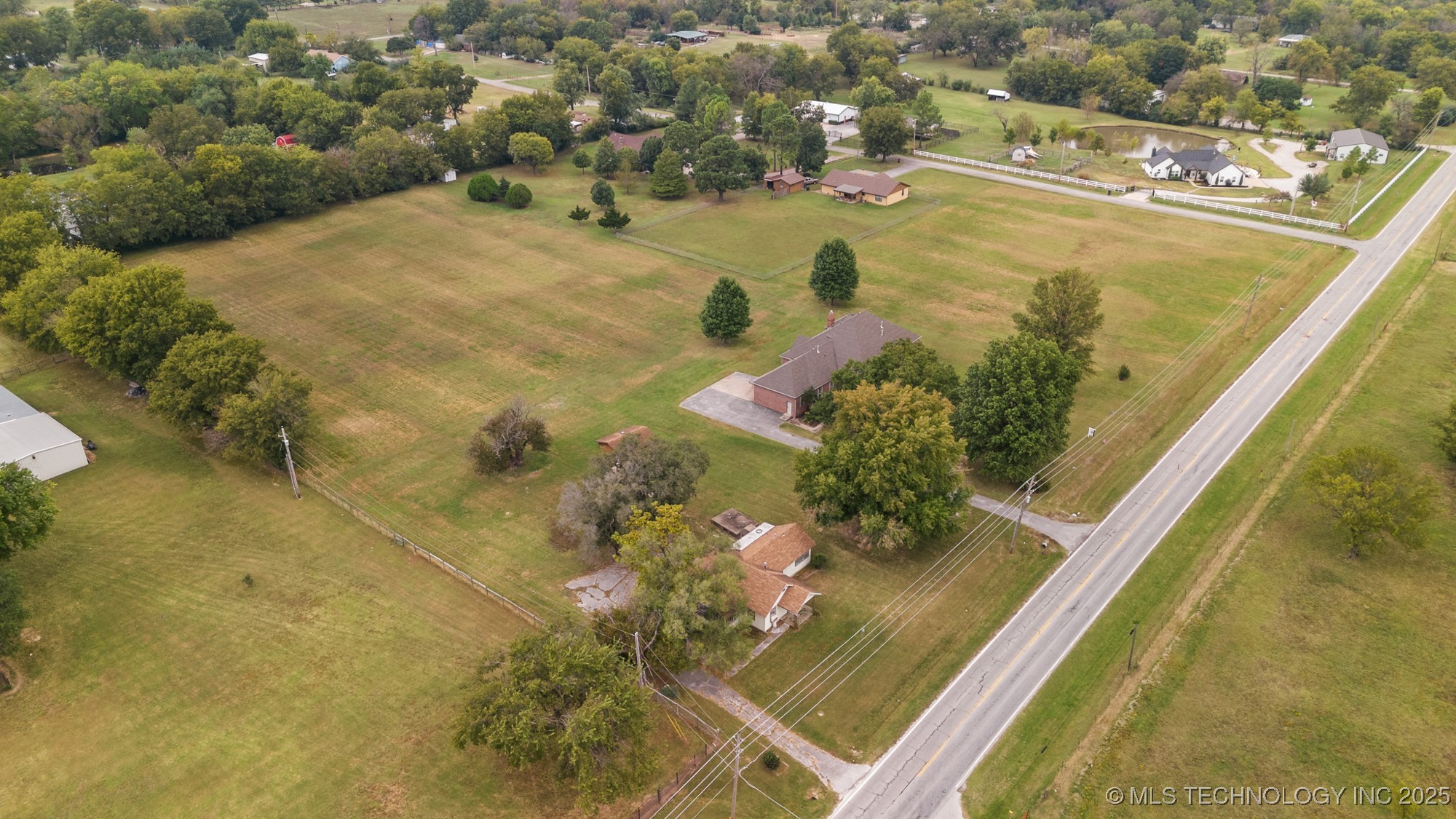 1430 S 177th East Avenue Property Photo 47