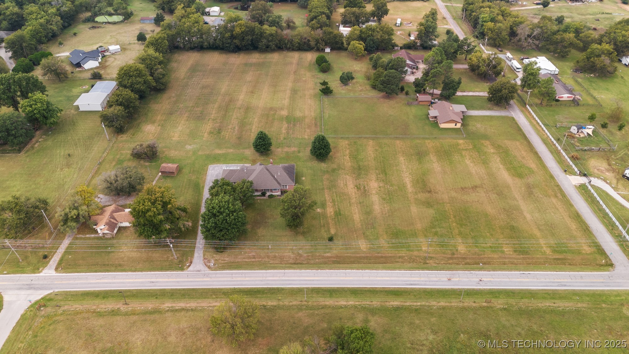 1430 S 177th East Avenue Property Photo 48