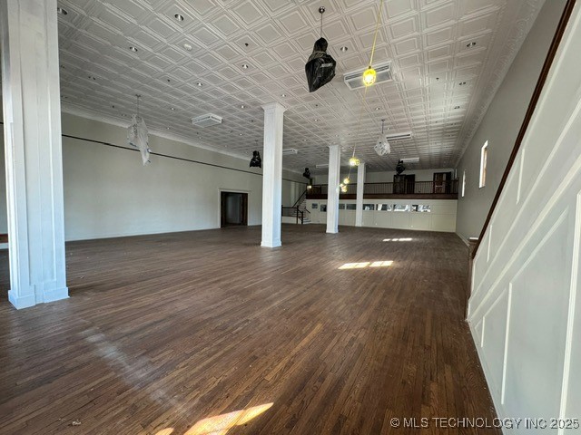 305 N Main Street Property Photo 15