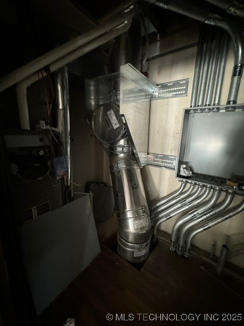 305 N Main Street Property Photo 19