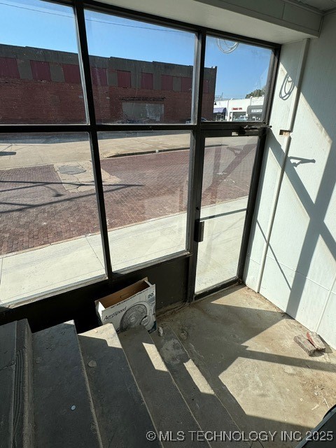 305 N Main Street Property Photo 25