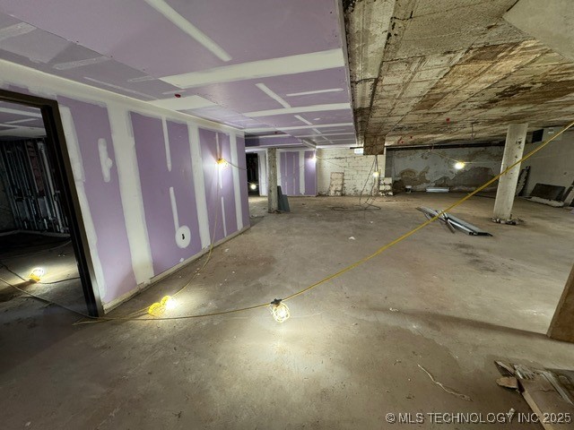 305 N Main Street Property Photo 49