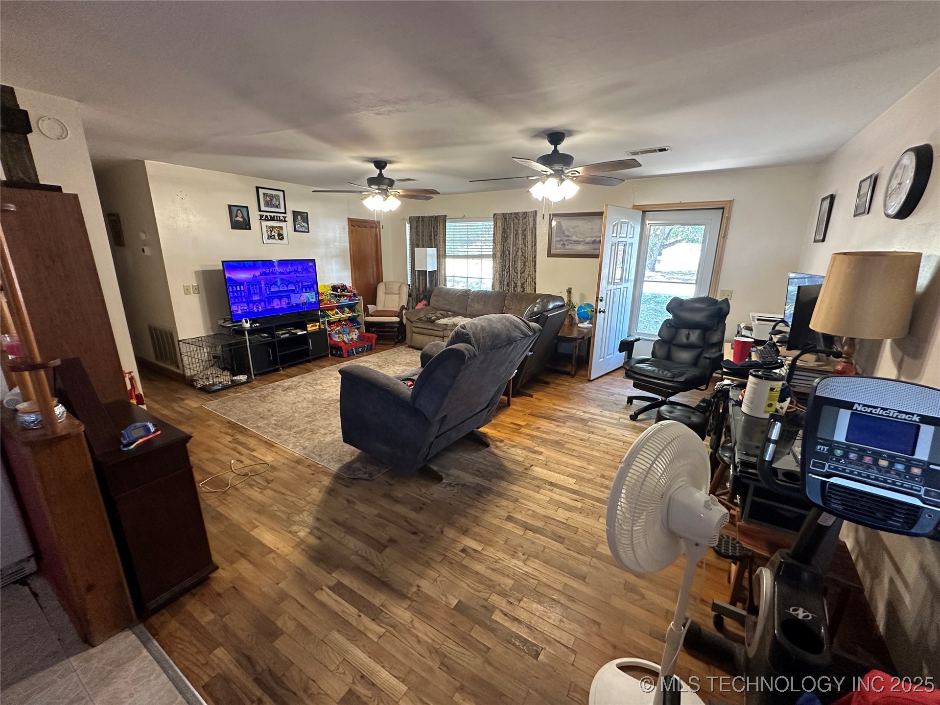 68 London Lane Property Photo 5