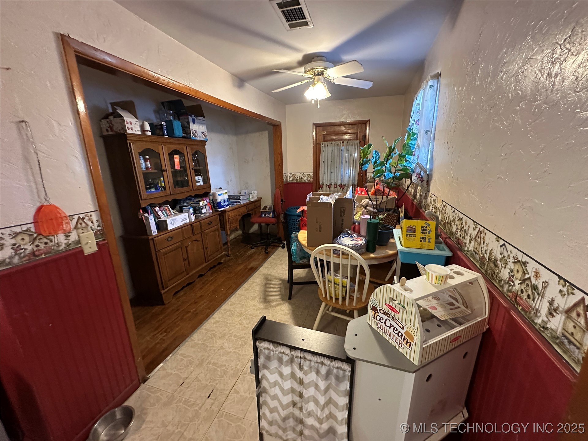 68 London Lane Property Photo 8