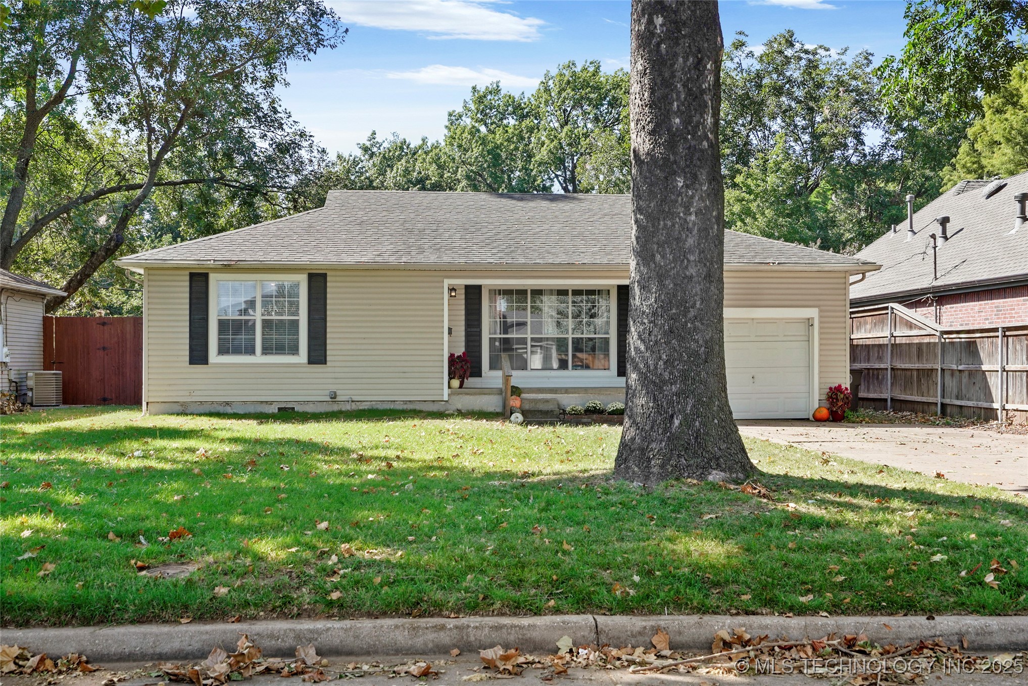 4238 S Owasso Avenue Property Photo 1