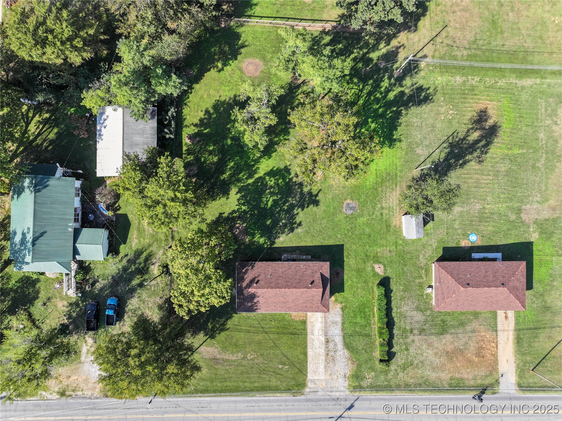 1911 N Maple Street Property Photo 35