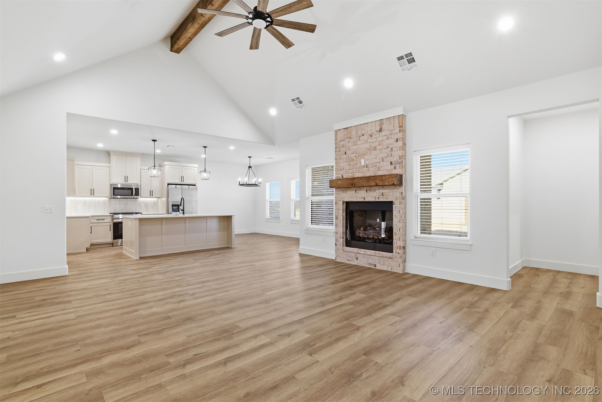 1900 Boxer Lane Property Photo 3