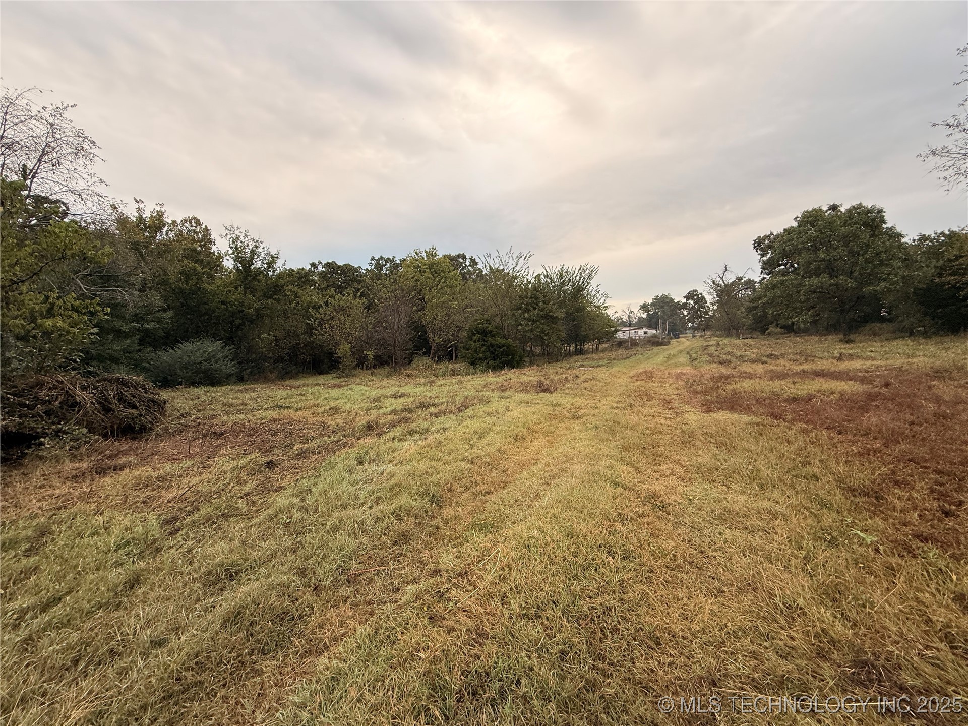 19840 E Highway 28 Highway Property Photo 4