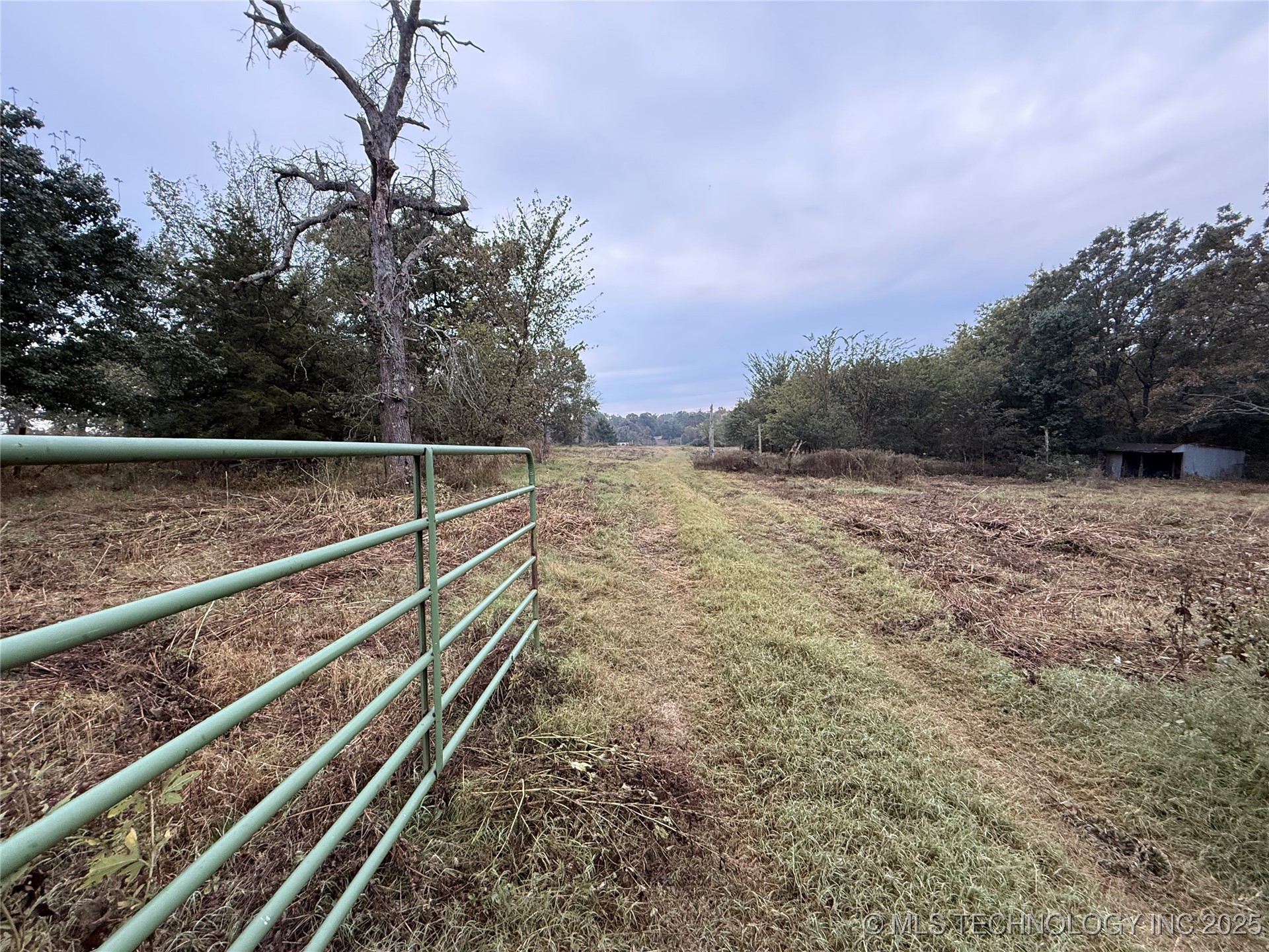 19840 E Highway 28 Highway Property Photo 6