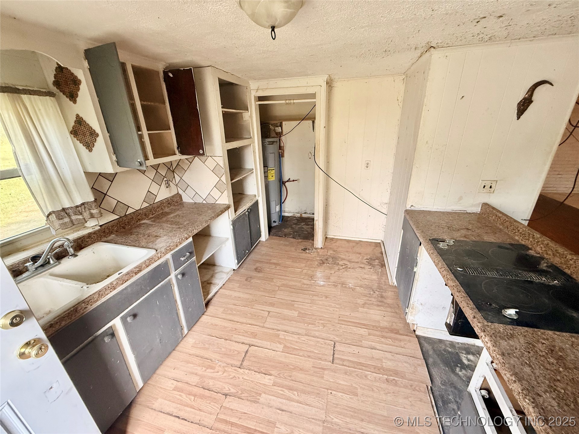 19840 E Highway 28 Highway Property Photo 14