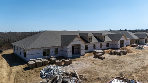 1124 Colony Property Photo 1