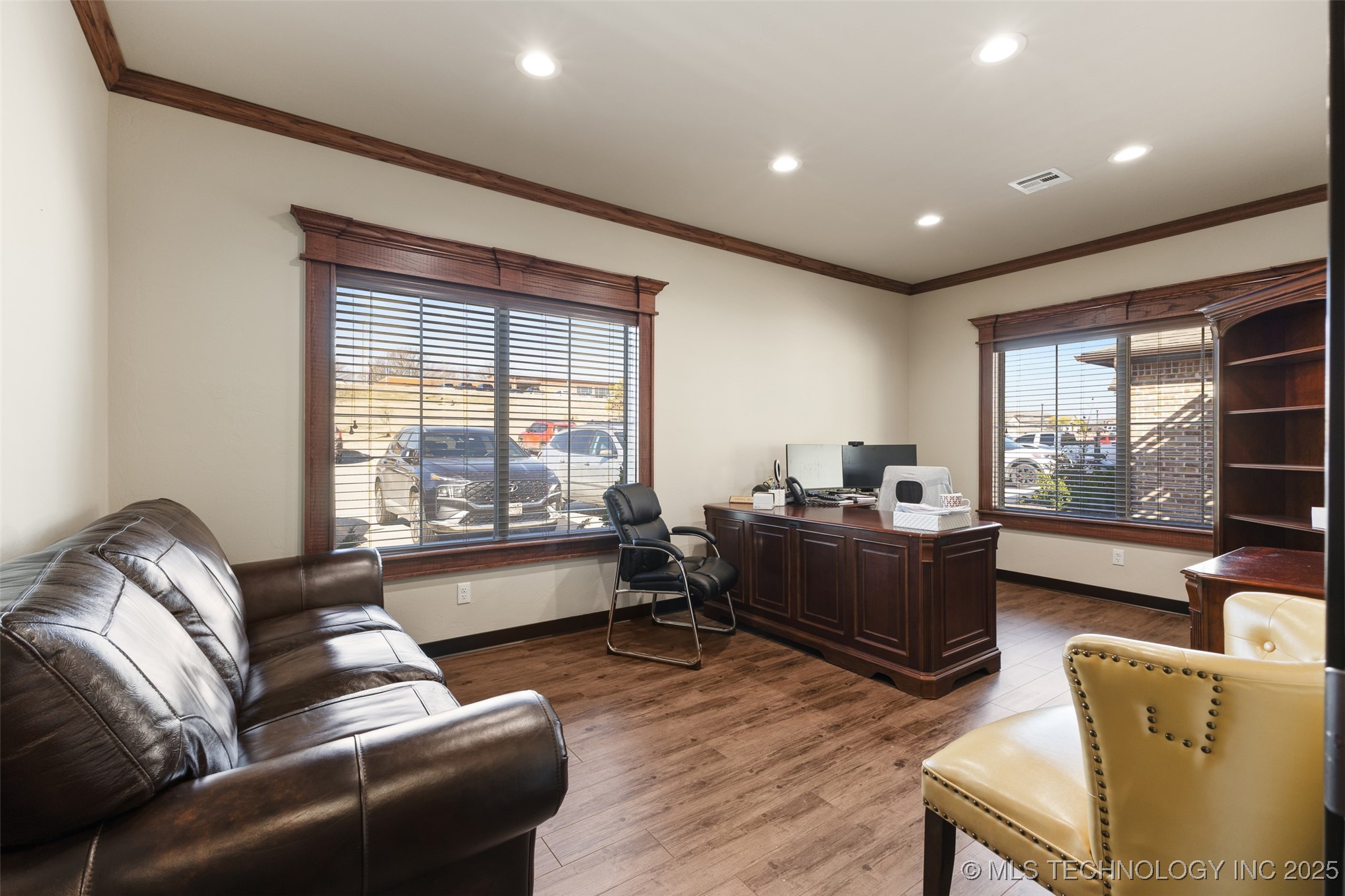 1124 Colony Property Photo 3