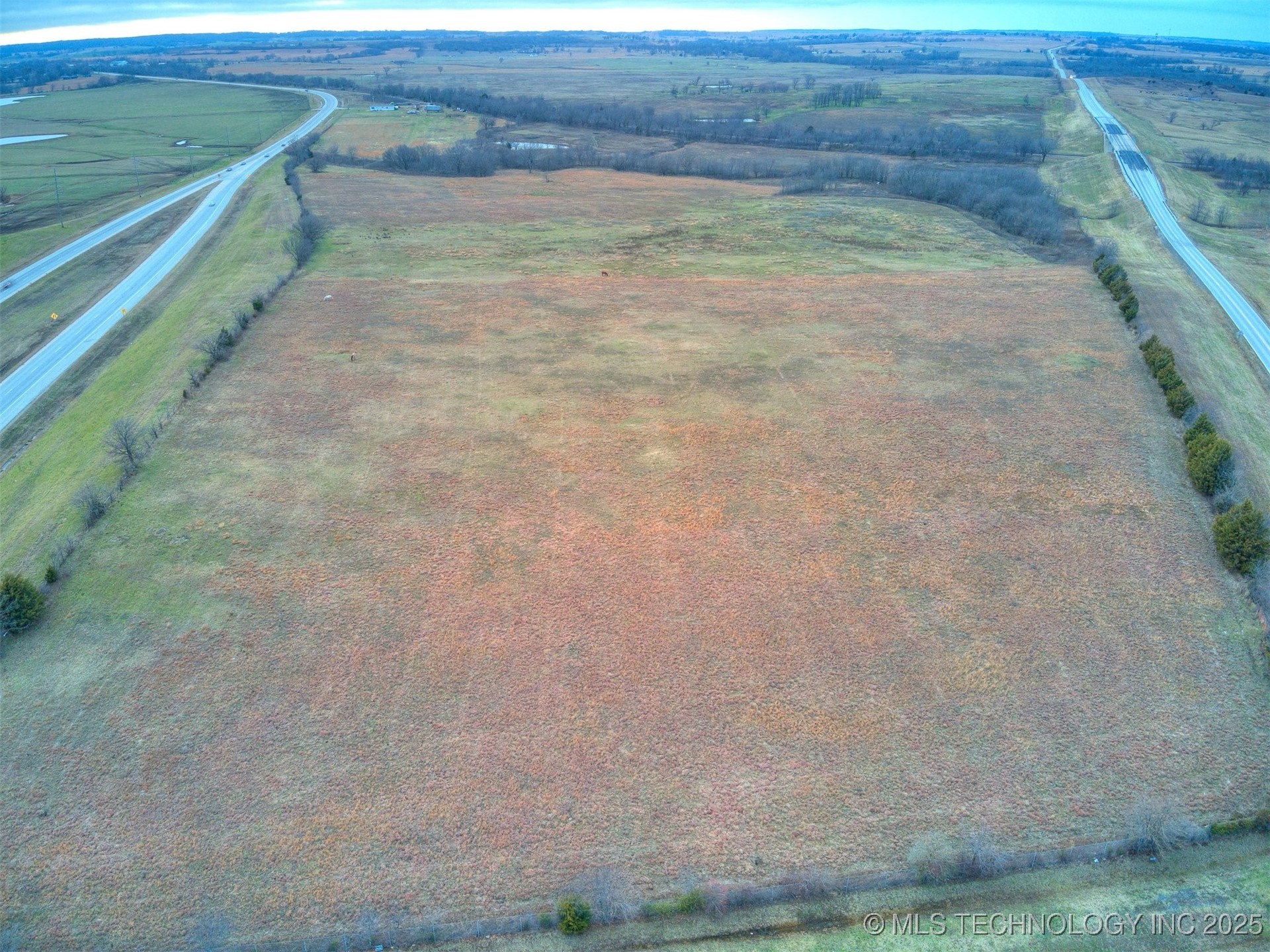 435006 E Hwy 60 Property Photo 5