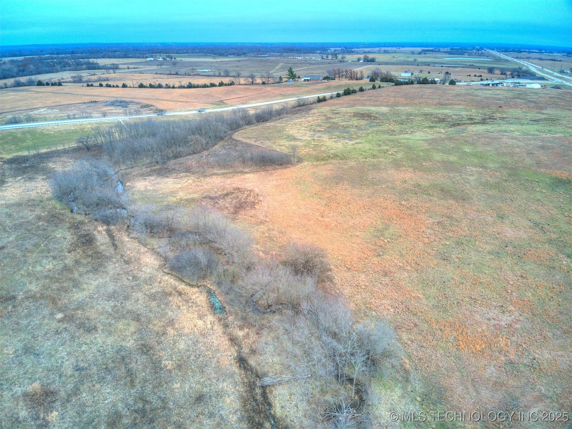 435006 E Hwy 60 Property Photo 9