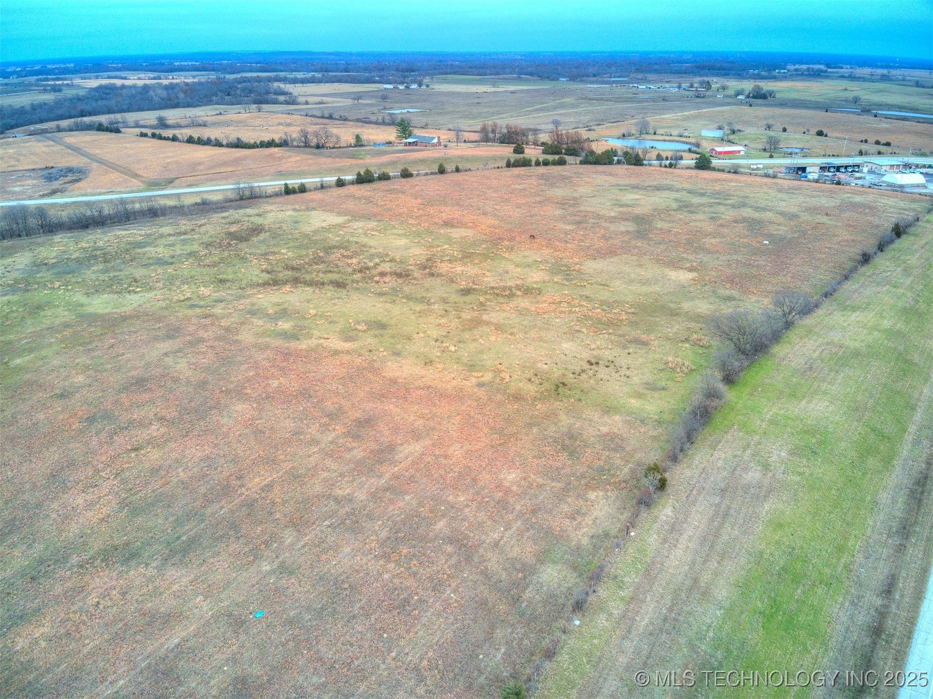 435006 E Hwy 60 Property Photo 11