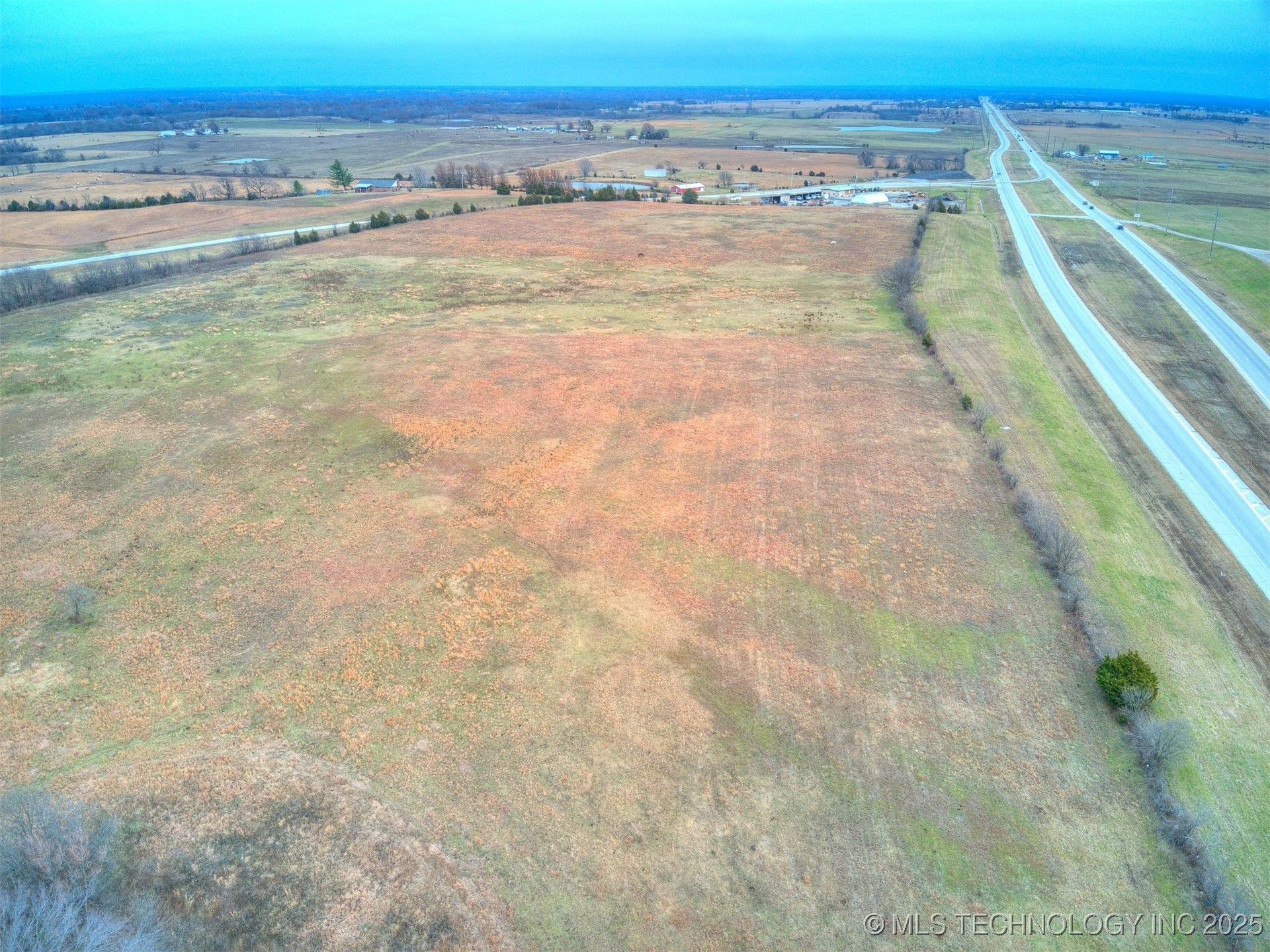 435006 E Hwy 60 Property Photo 13