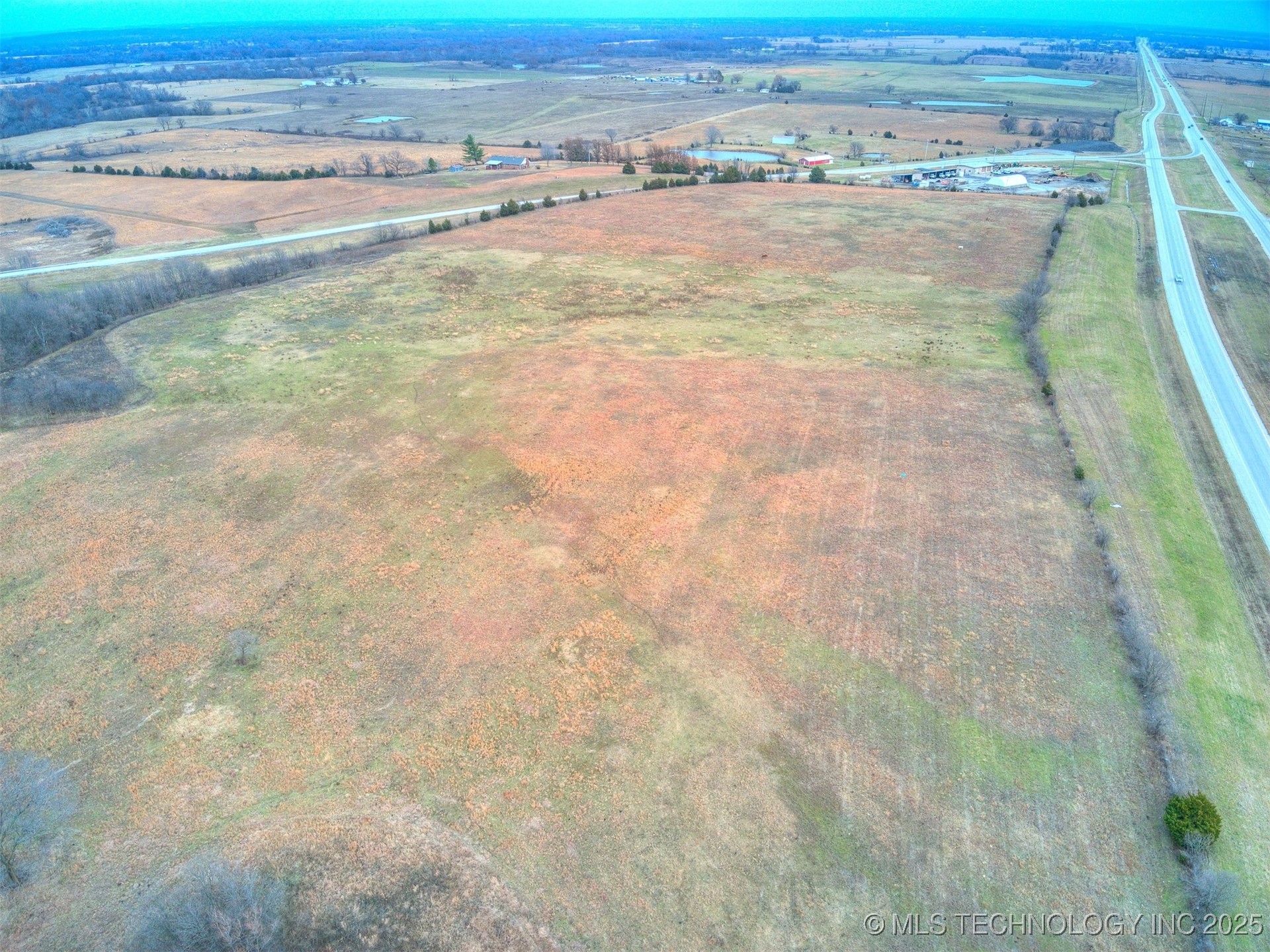 435006 E Hwy 60 Property Photo 15