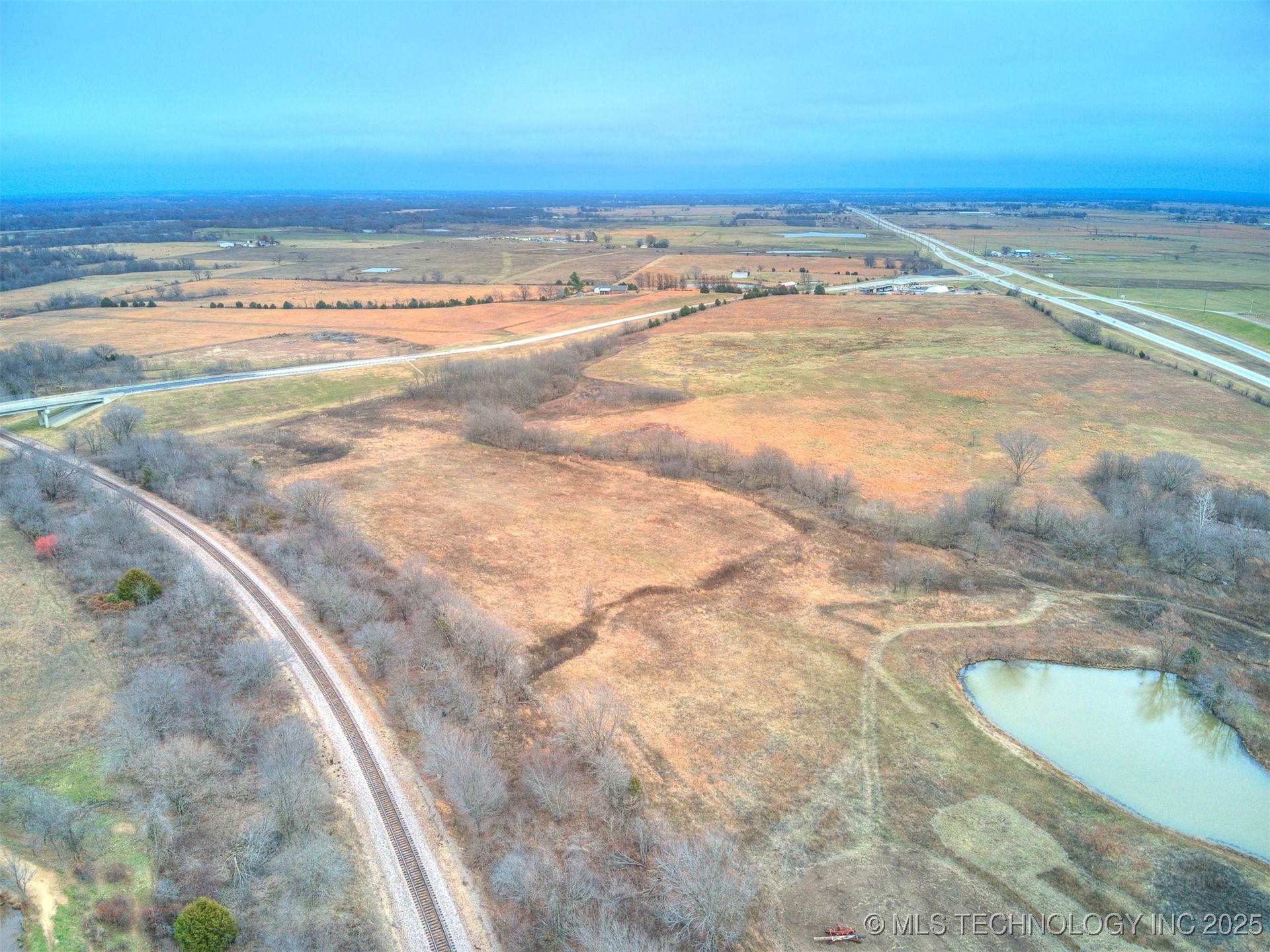 435006 E Hwy 60 Property Photo 20