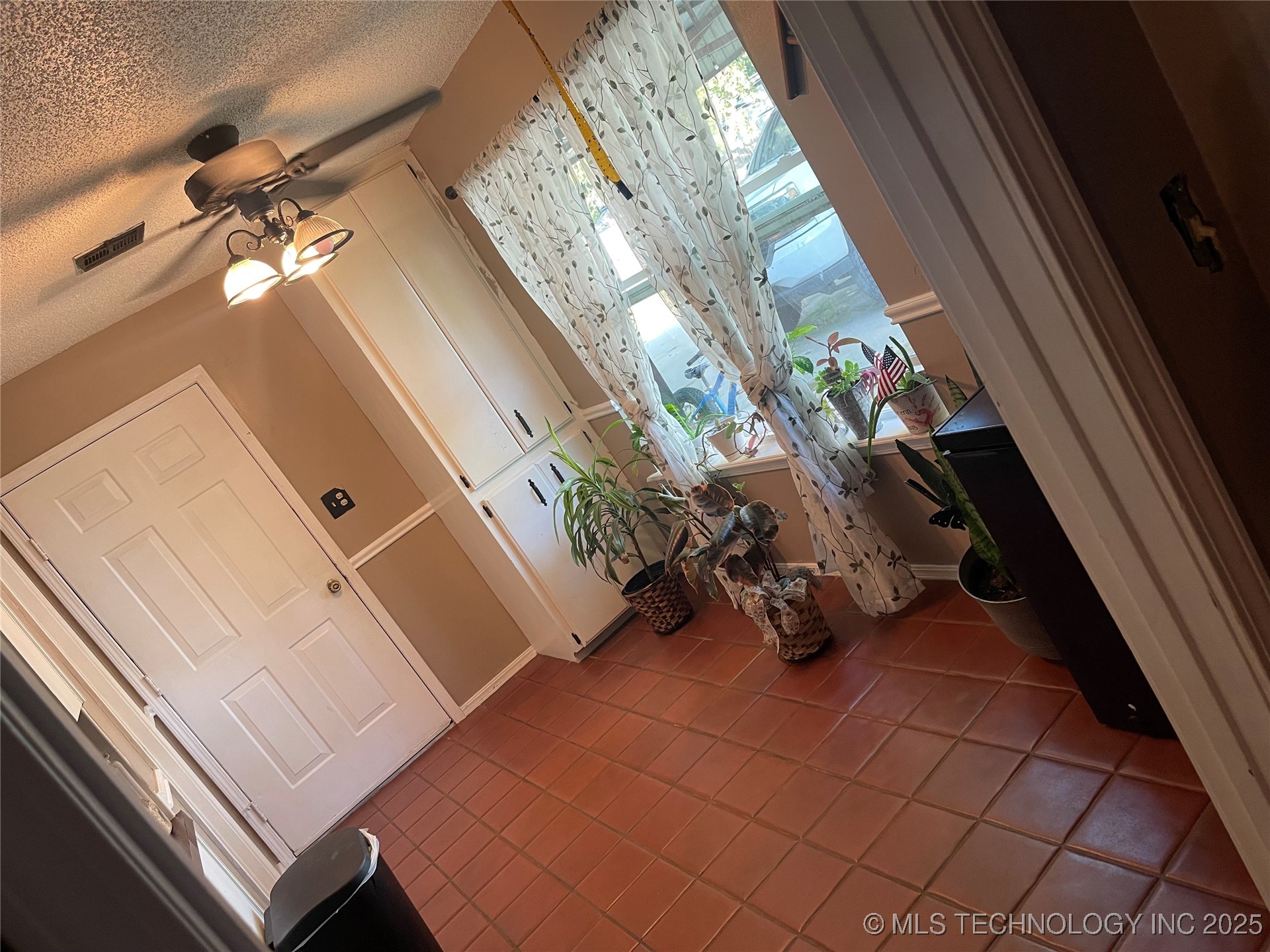 107794 S 4540 Property Photo 8