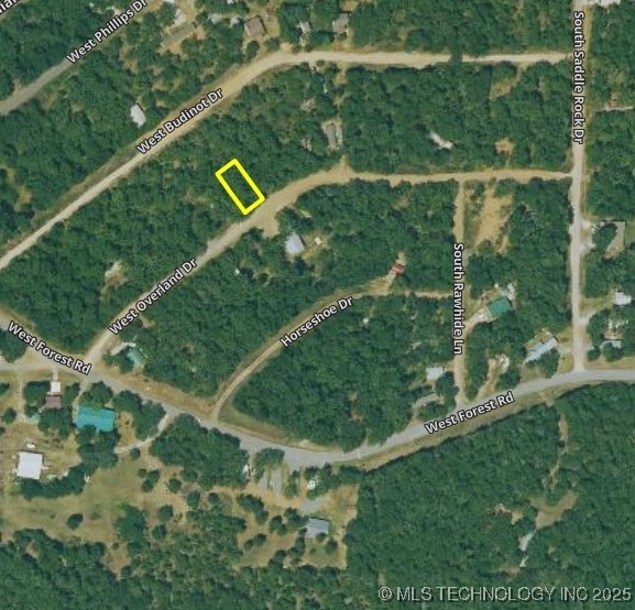 15208 Overland Drive Property Photo 9