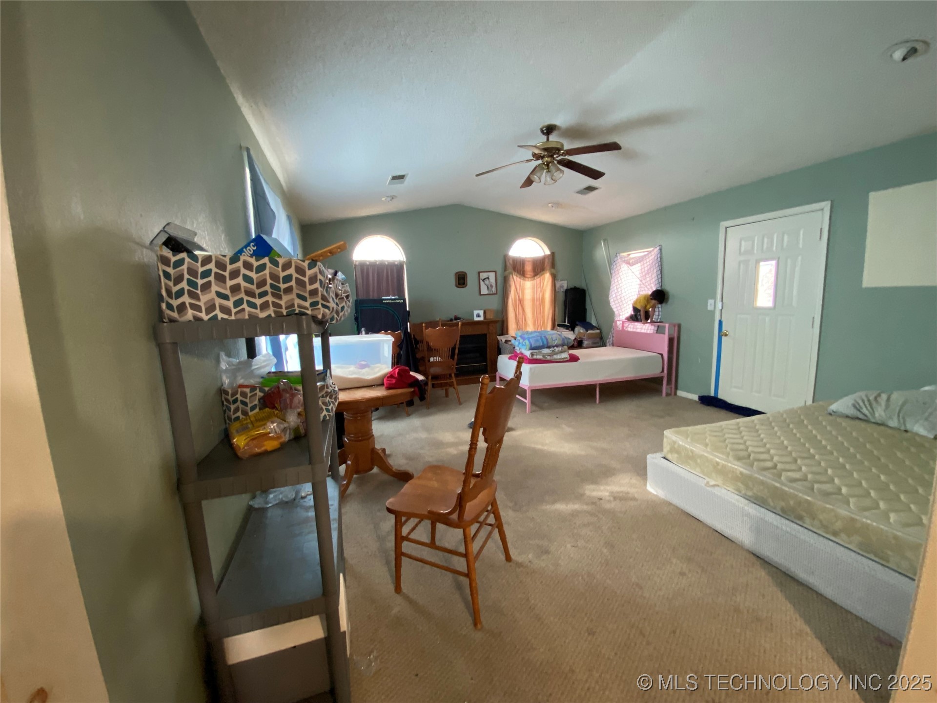 68400 E 330th Road Property Photo 19