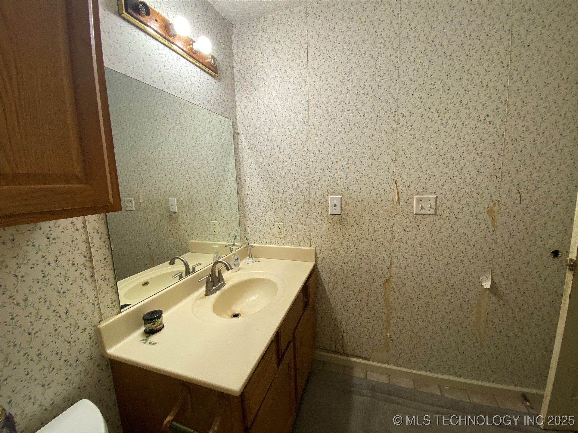 68400 E 330th Road Property Photo 22