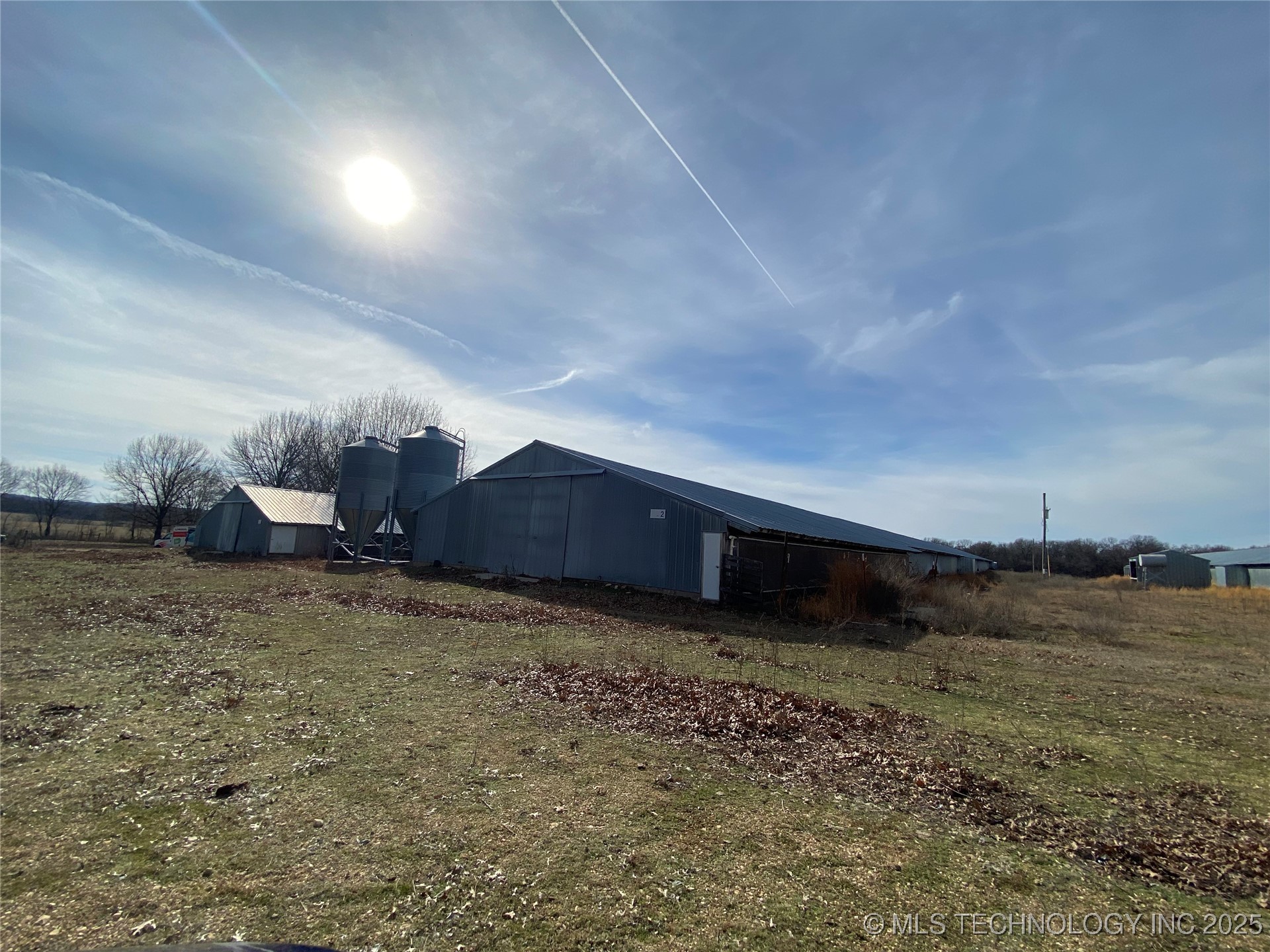 68400 E 330th Road Property Photo 24