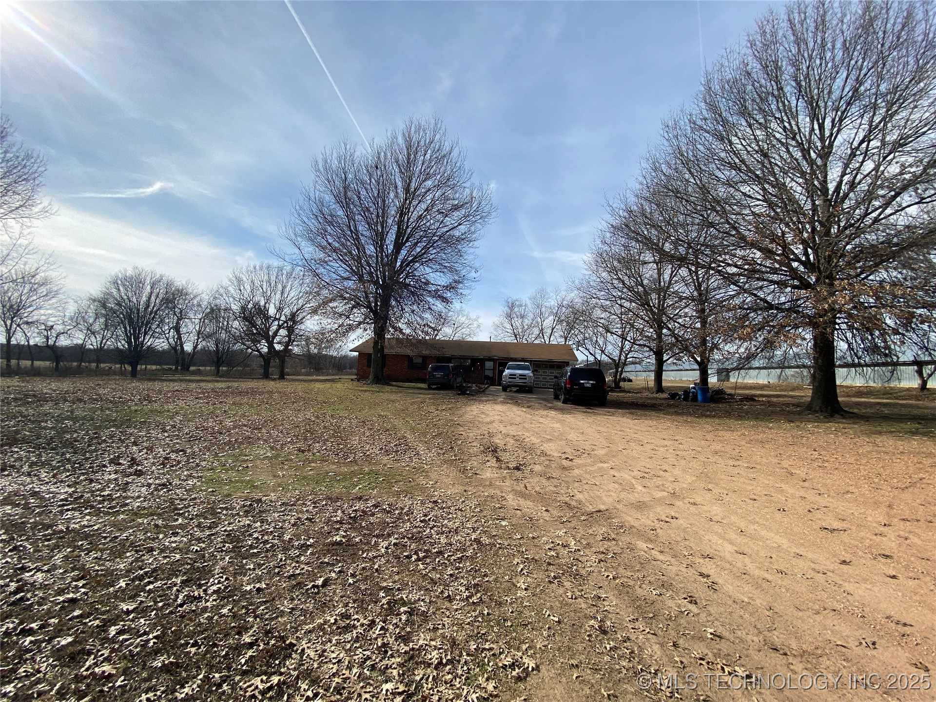 68400 E 330th Road Property Photo 29