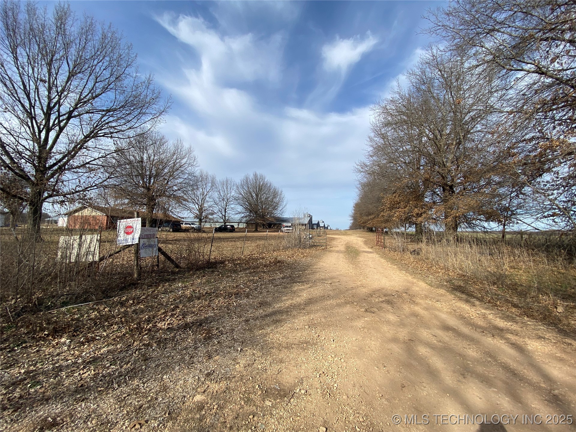 68400 E 330th Road Property Photo 30