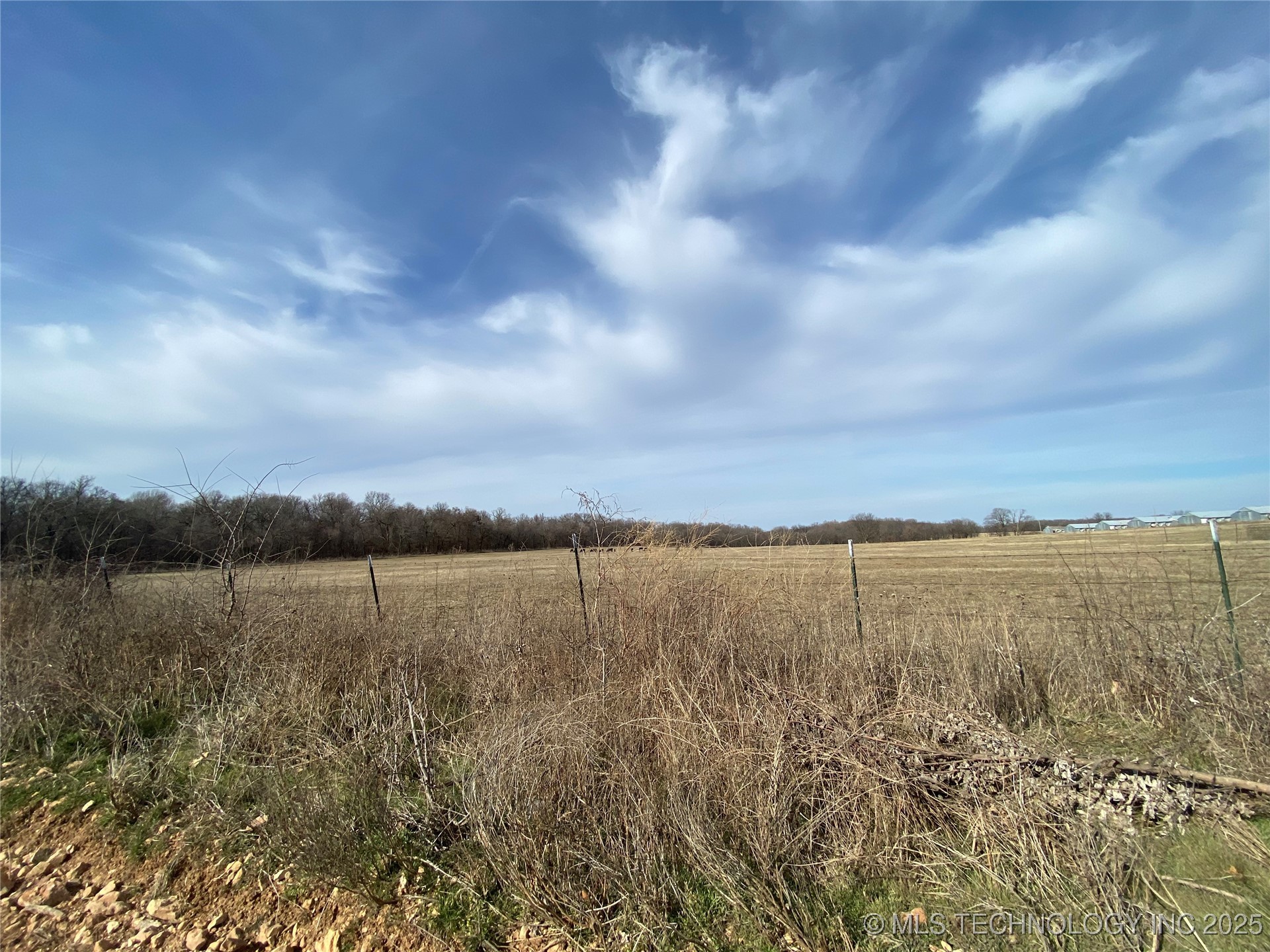 68400 E 330th Road Property Photo 43