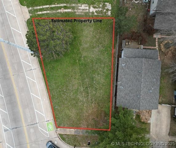 1201 S Indian Avenue Property Photo 3