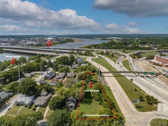 1208 S Indian Avenue Property Photo 1