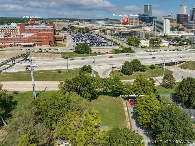 1208 S Indian Avenue Property Photo 5