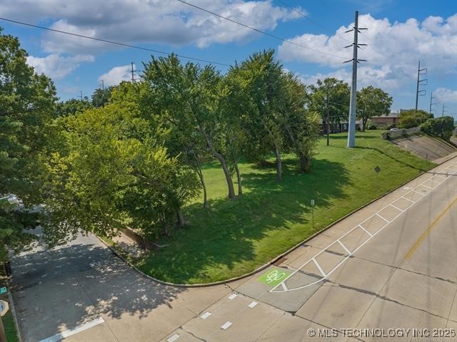 1208 S Indian Avenue Property Photo 8