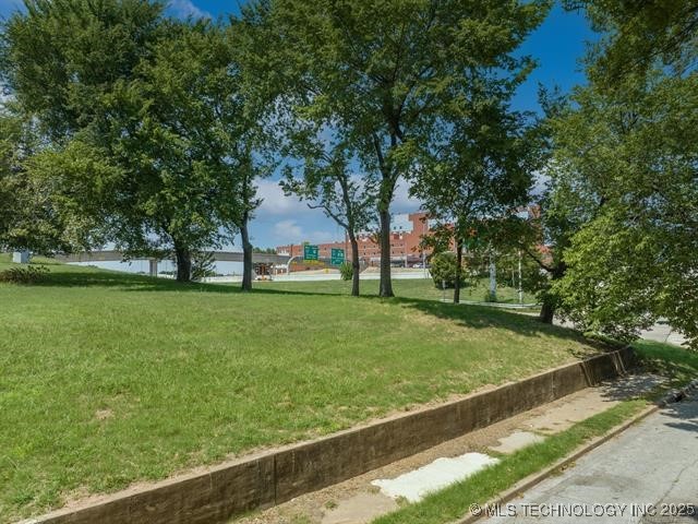 1208 S Indian Avenue Property Photo 10