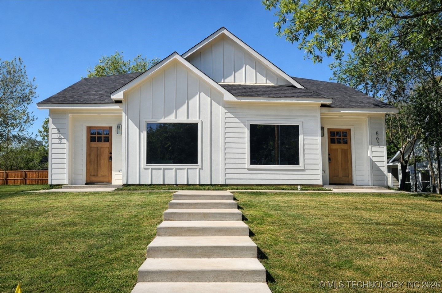 507 Ne 5th Avenue Property Photo 1