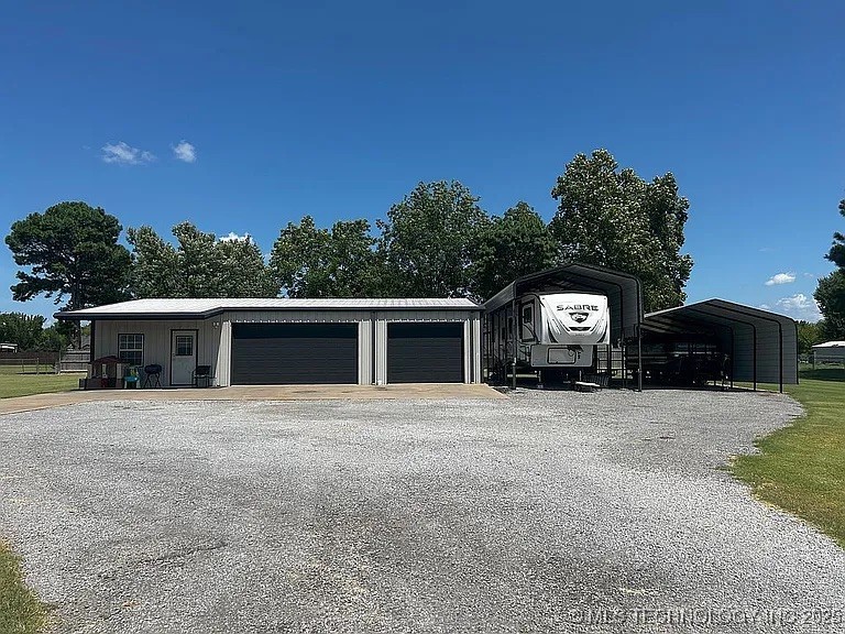 1606 Blue Stem Property Photo 4