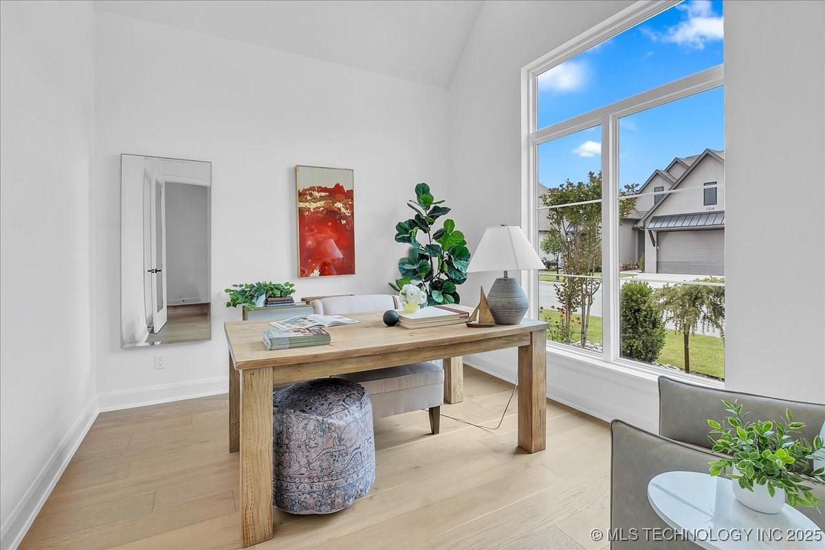 1223 N 71st Place Property Photo 53