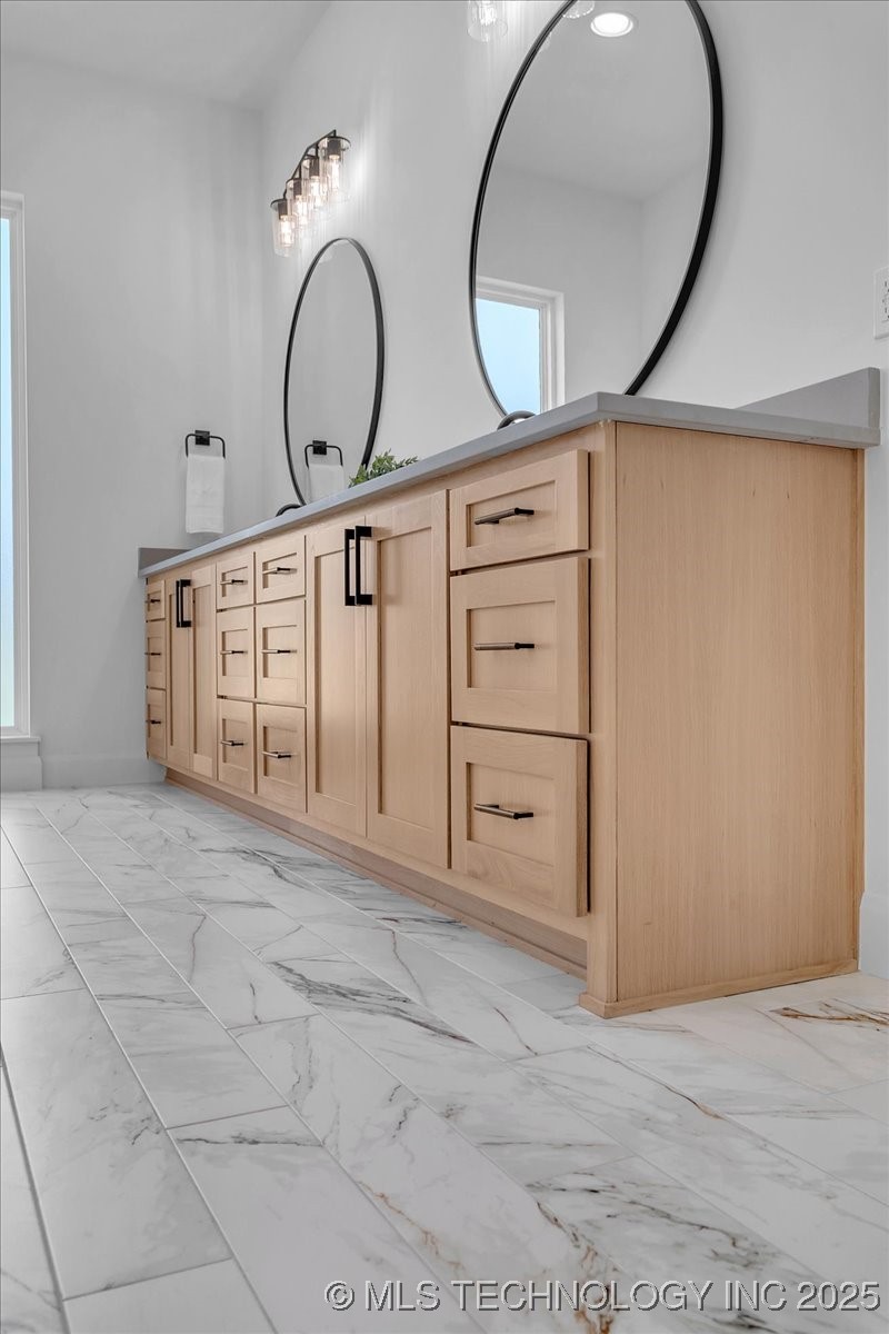 1223 N 71st Place Property Photo 61