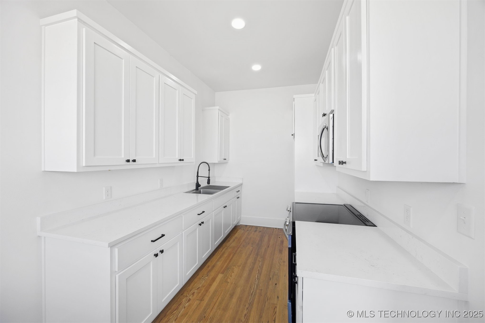 106 S A Street 3 Property Photo 14