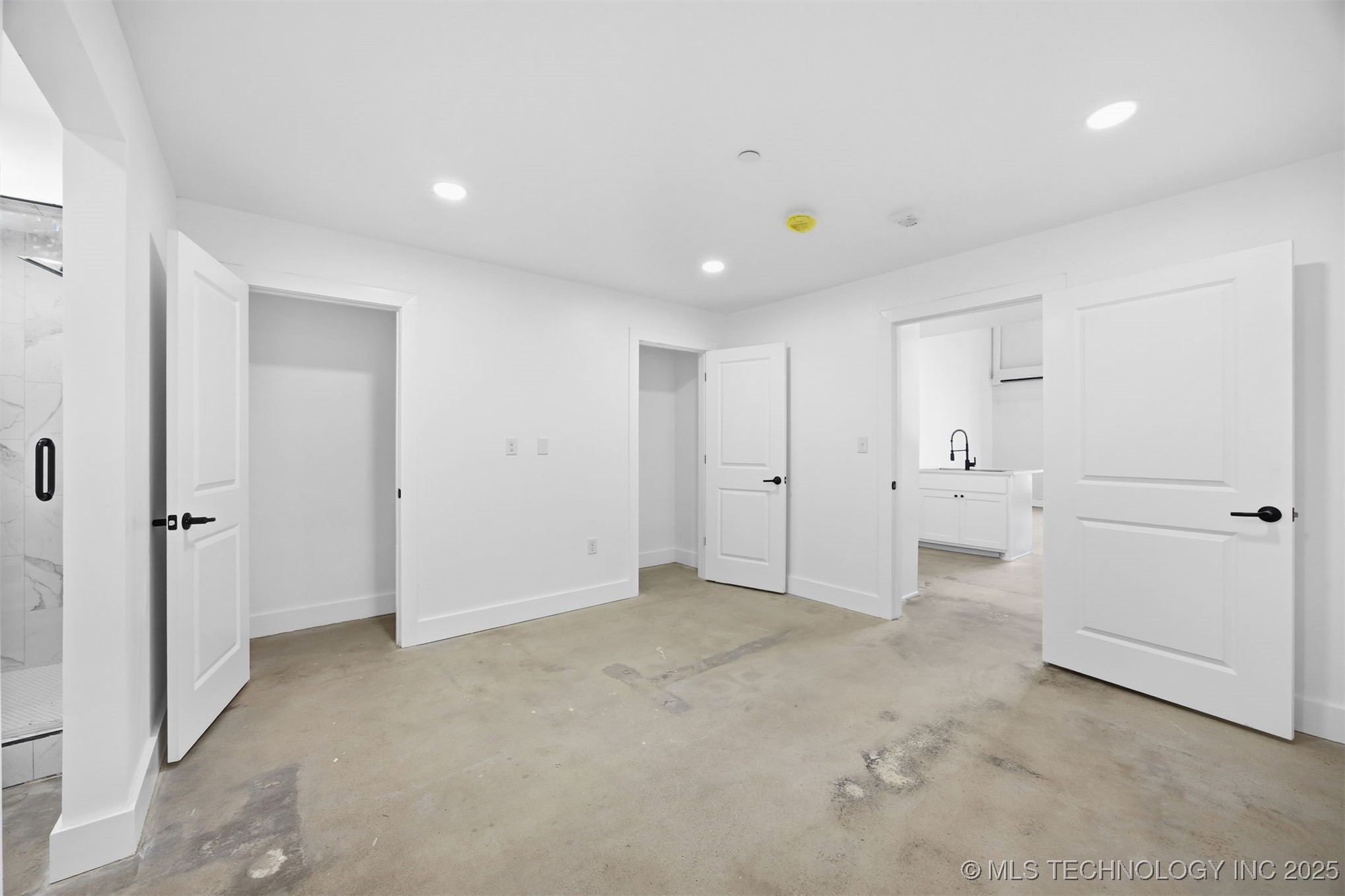 106 S A Street 3 Property Photo 68