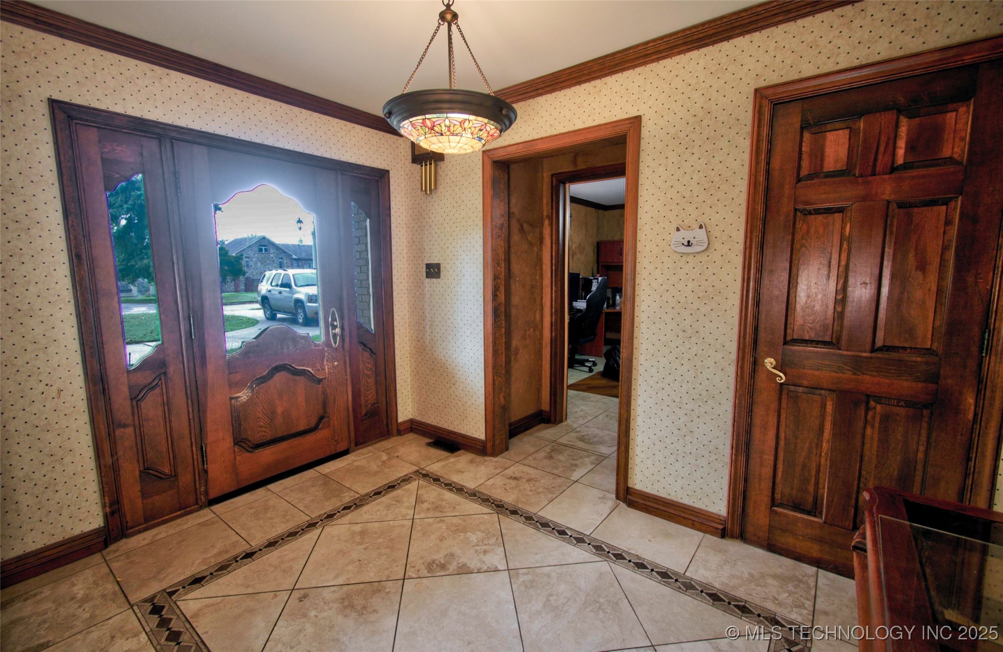 2839 Hickory Creek Road Property Photo 3