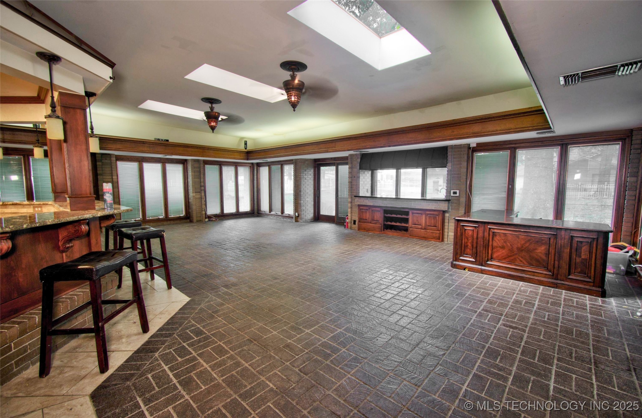 2839 Hickory Creek Road Property Photo 7