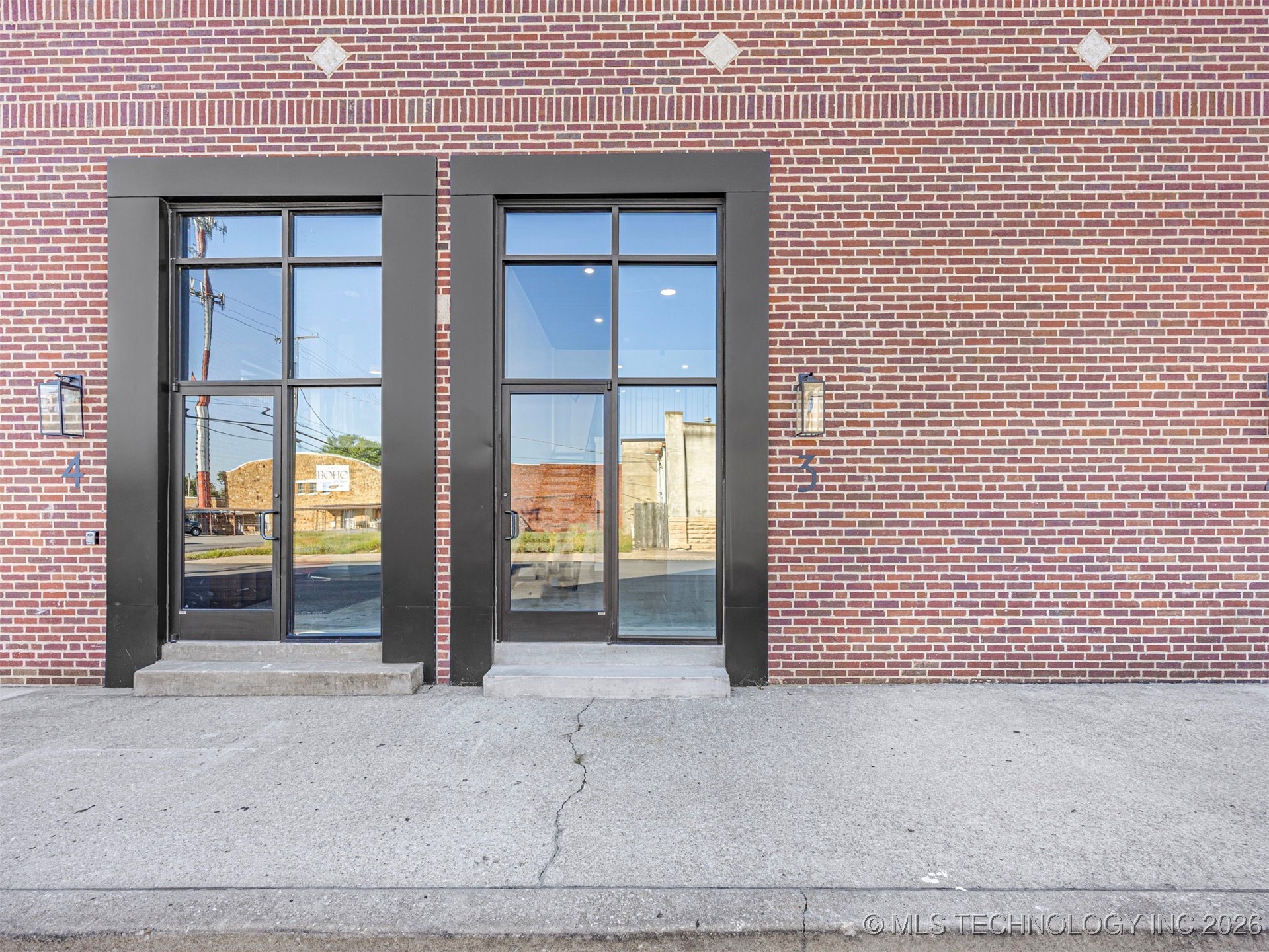 106 S A Street 11 Property Photo 2