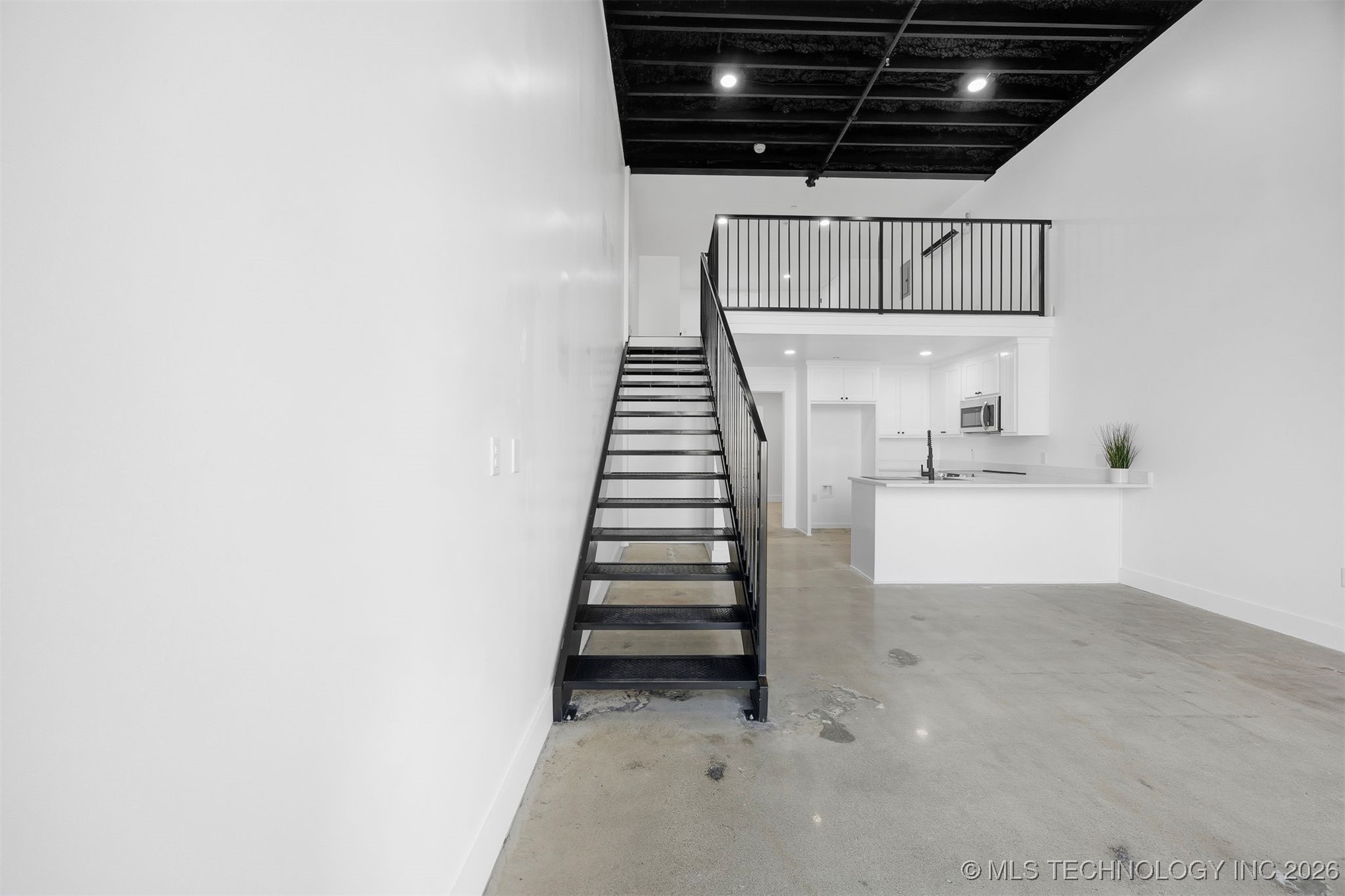 106 S A Street 11 Property Photo 5