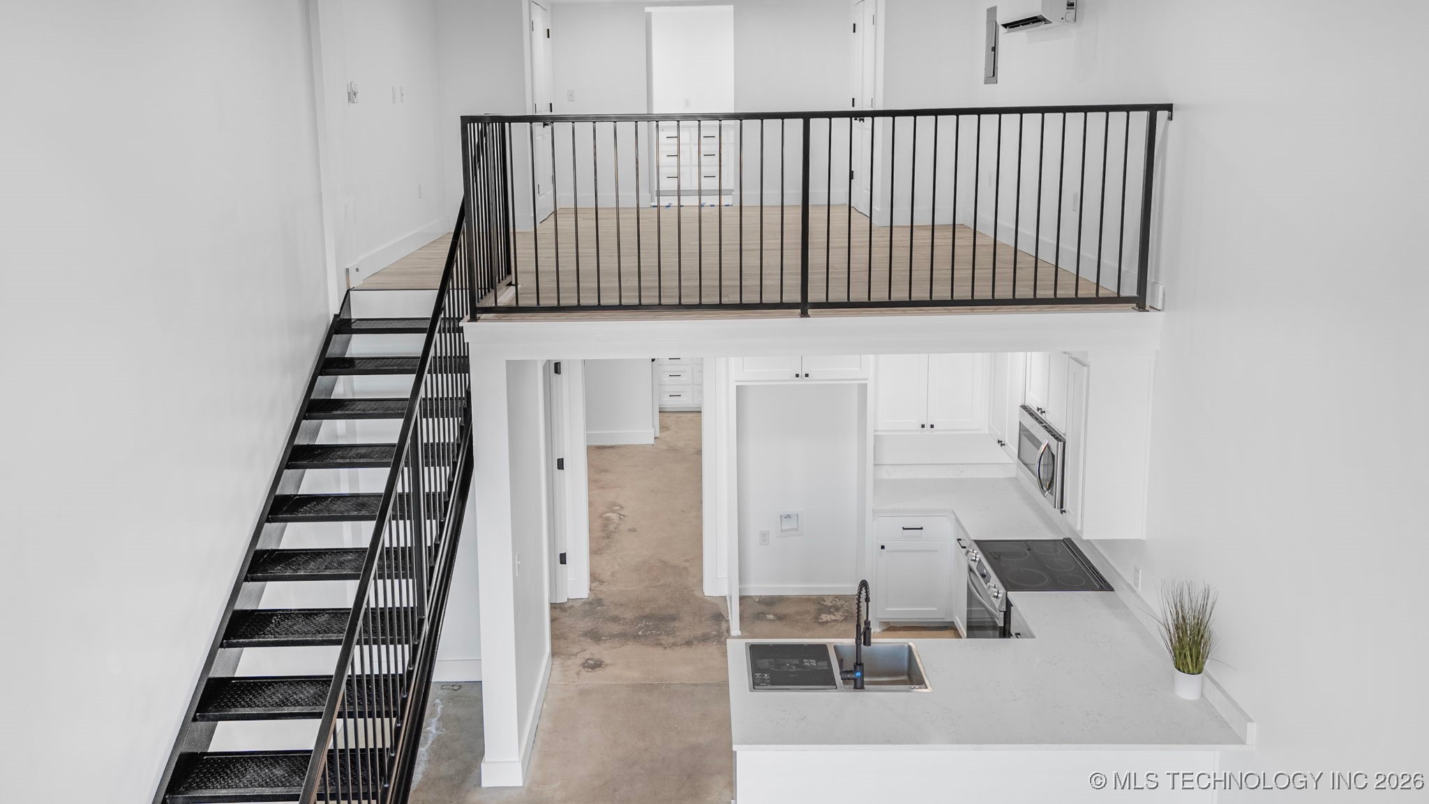 106 S A Street 11 Property Photo 10