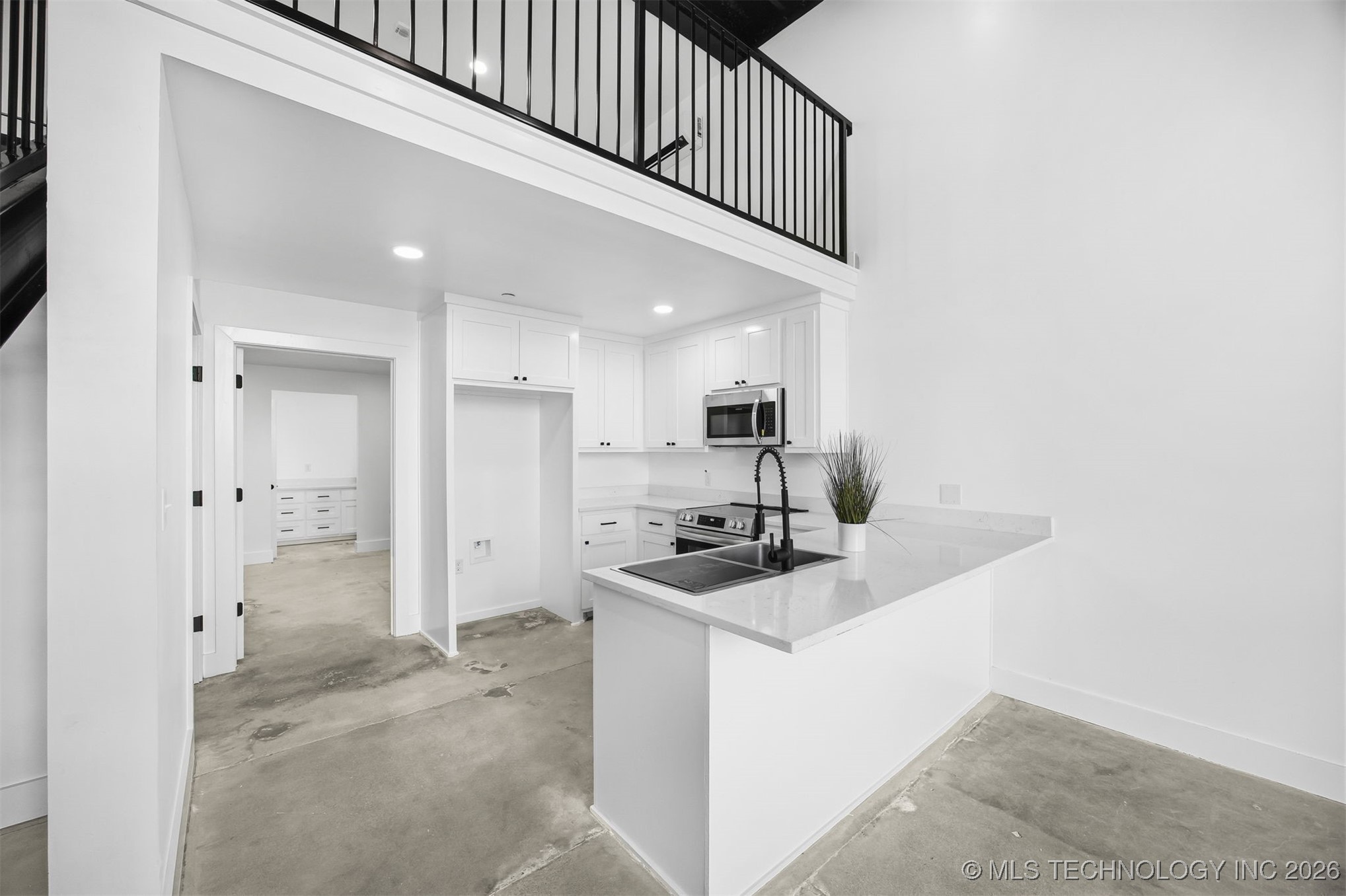 106 S A Street 11 Property Photo 13